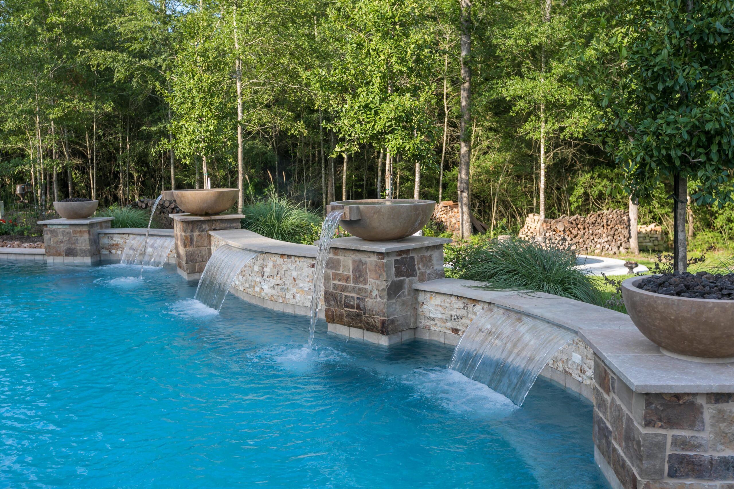 One-of-a-Kind Swimming Pool Features-min