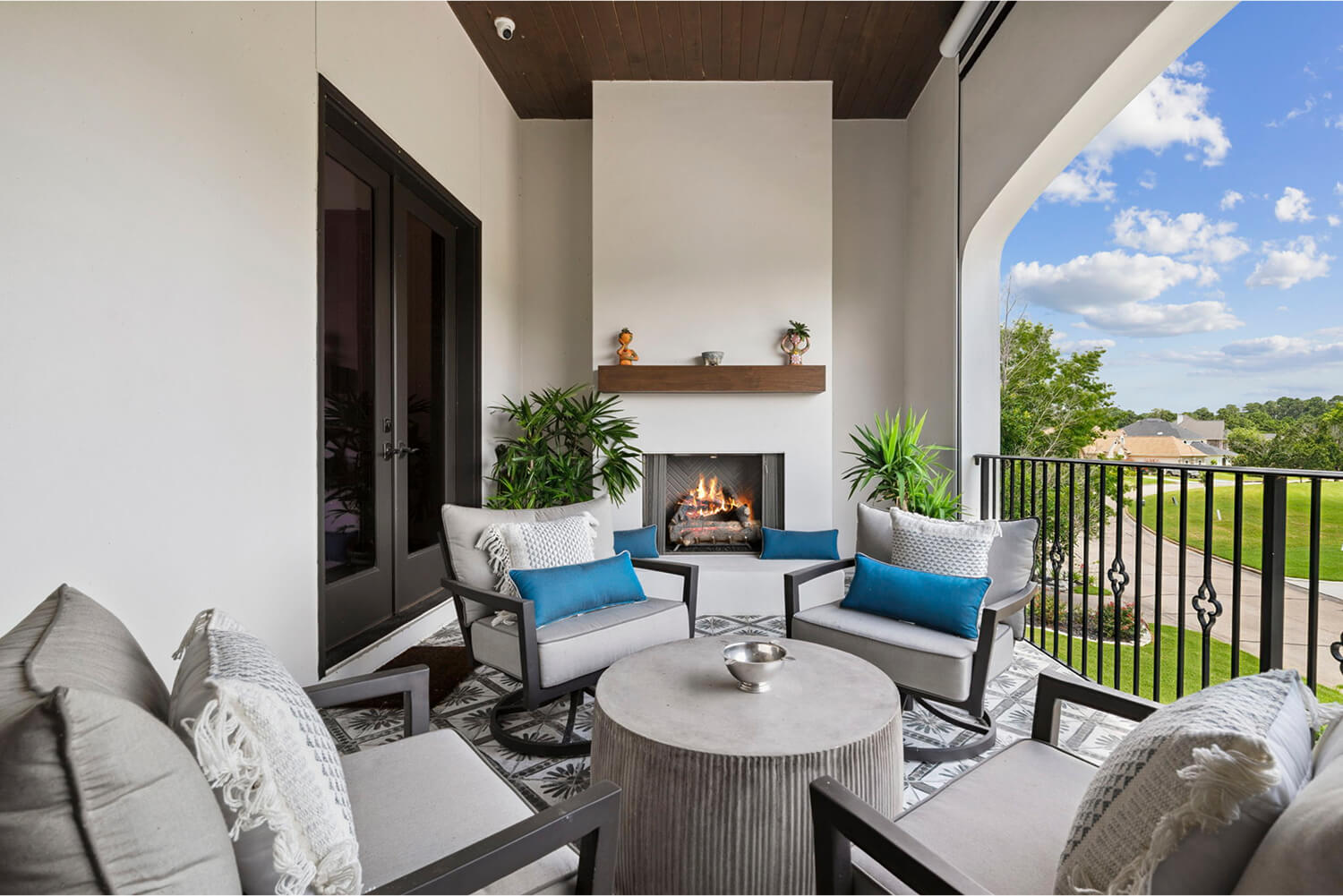 outdoor living second